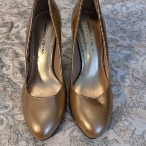 Christian Siriano Womens Metallic Gold Pumps